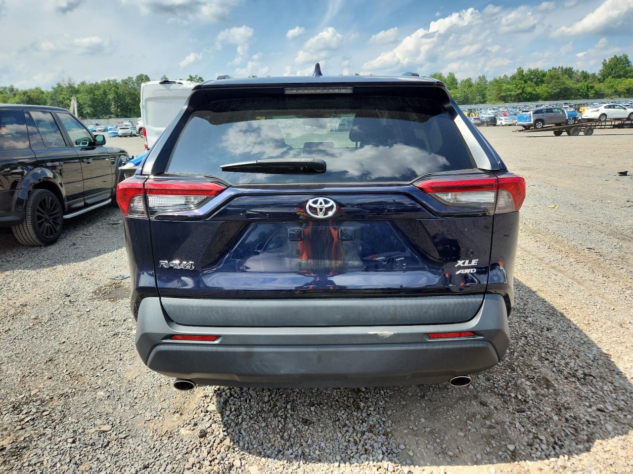 2020 Toyota Rav4 Xle Premium VIN: 2T3A1RFV1LW114842 Lot: 65166525