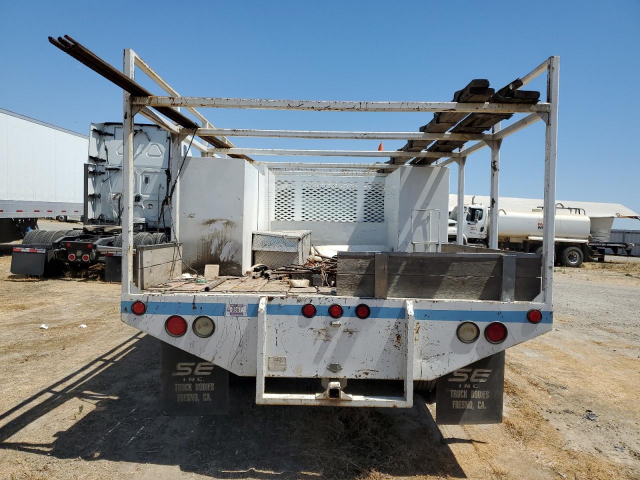 2003 Ford F450 Super Duty VIN: 1FDXF46S53EA89984 Lot: 60218635