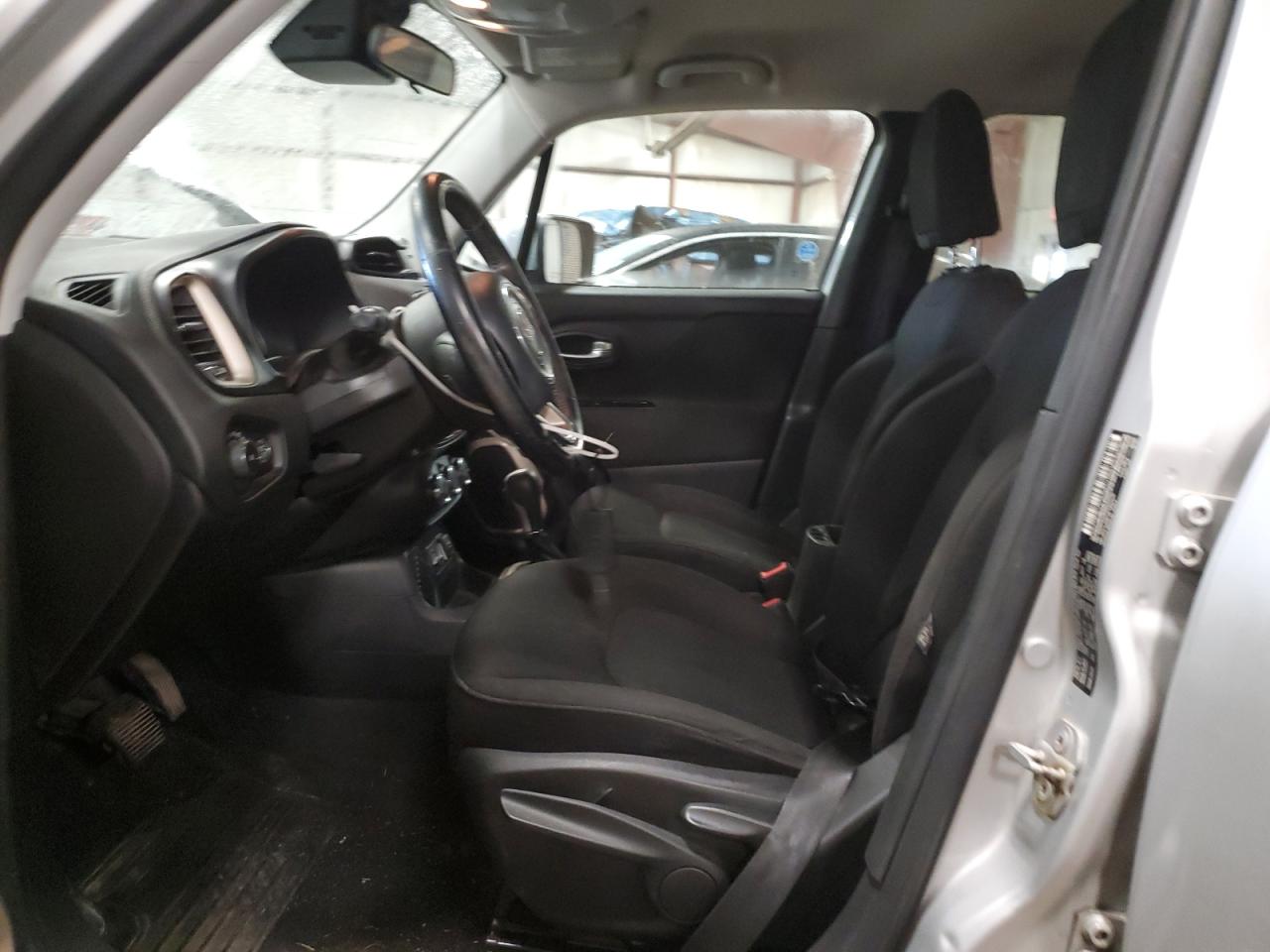 2015 Jeep Renegade Latitude VIN: ZACCJABT0FPB23730 Lot: 64688105