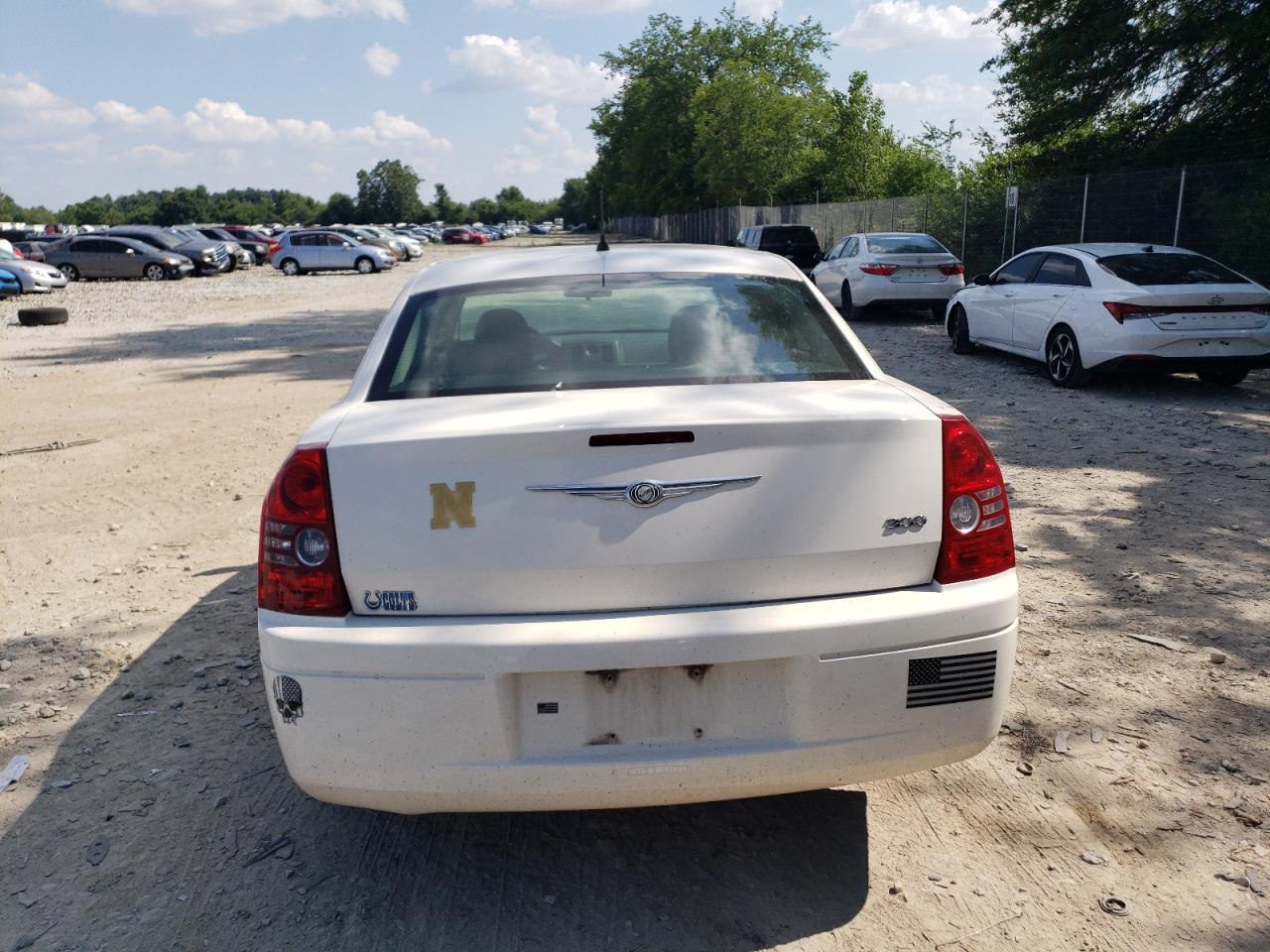 2008 Chrysler 300 Lx VIN: 2C3KA43R88H175602 Lot: 64243715