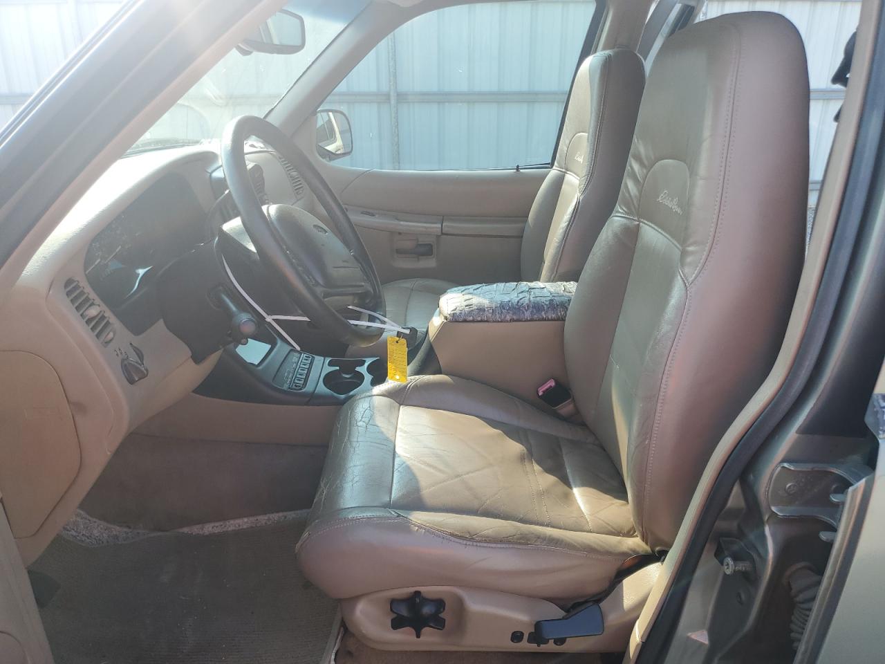 1999 Ford Explorer VIN: 1FMZU32E0XZA43017 Lot: 64121535