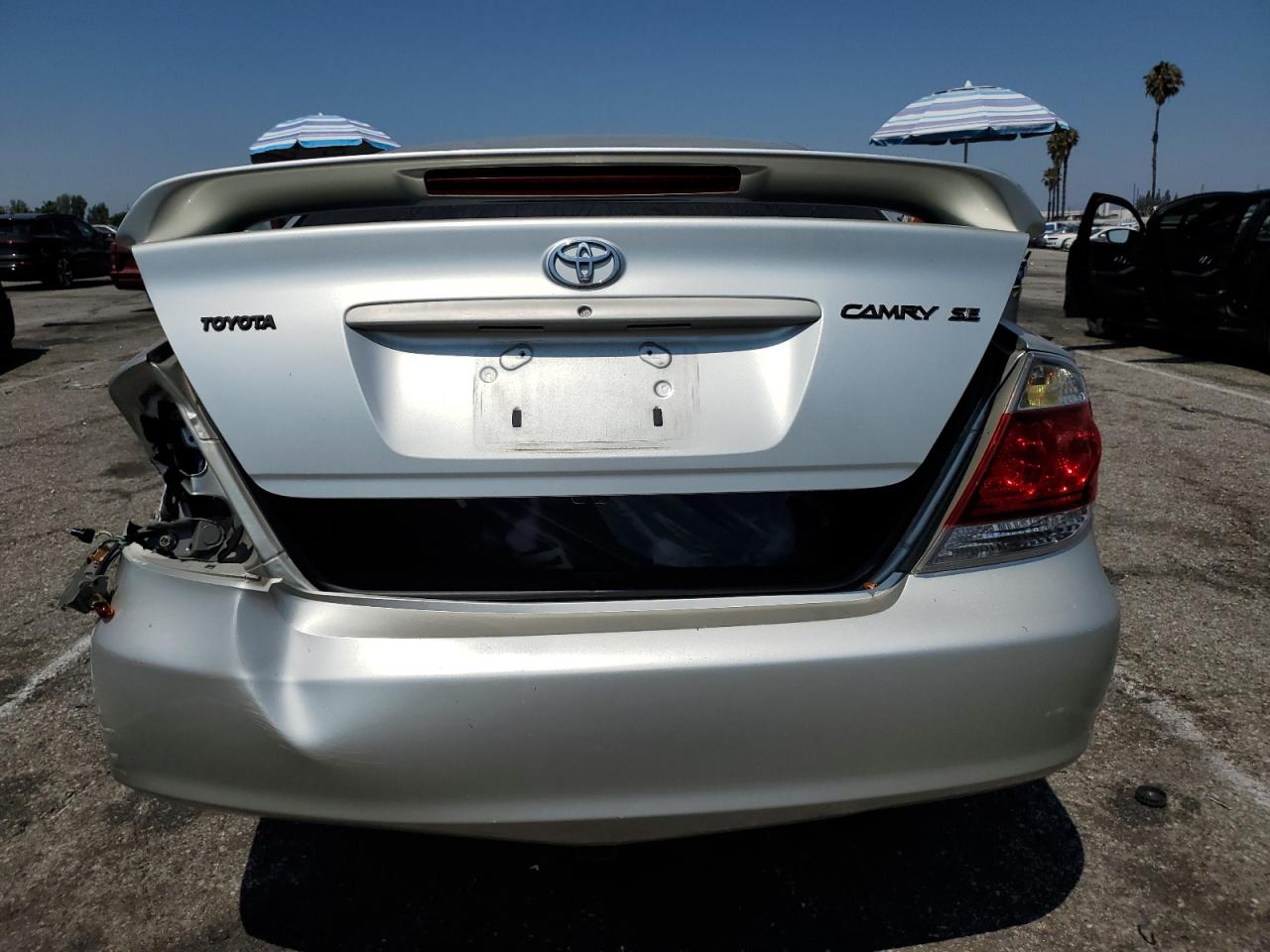 2005 Toyota Camry Le VIN: JTDBE32K153001304 Lot: 65087725