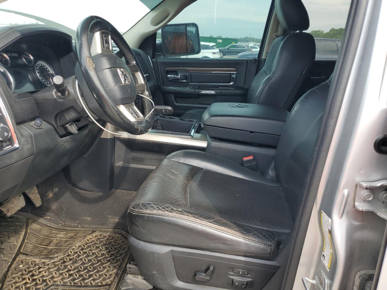 2015 Ram 2500 Laramie VIN: 3C6UR5NL0FG606983 Lot: 66559715