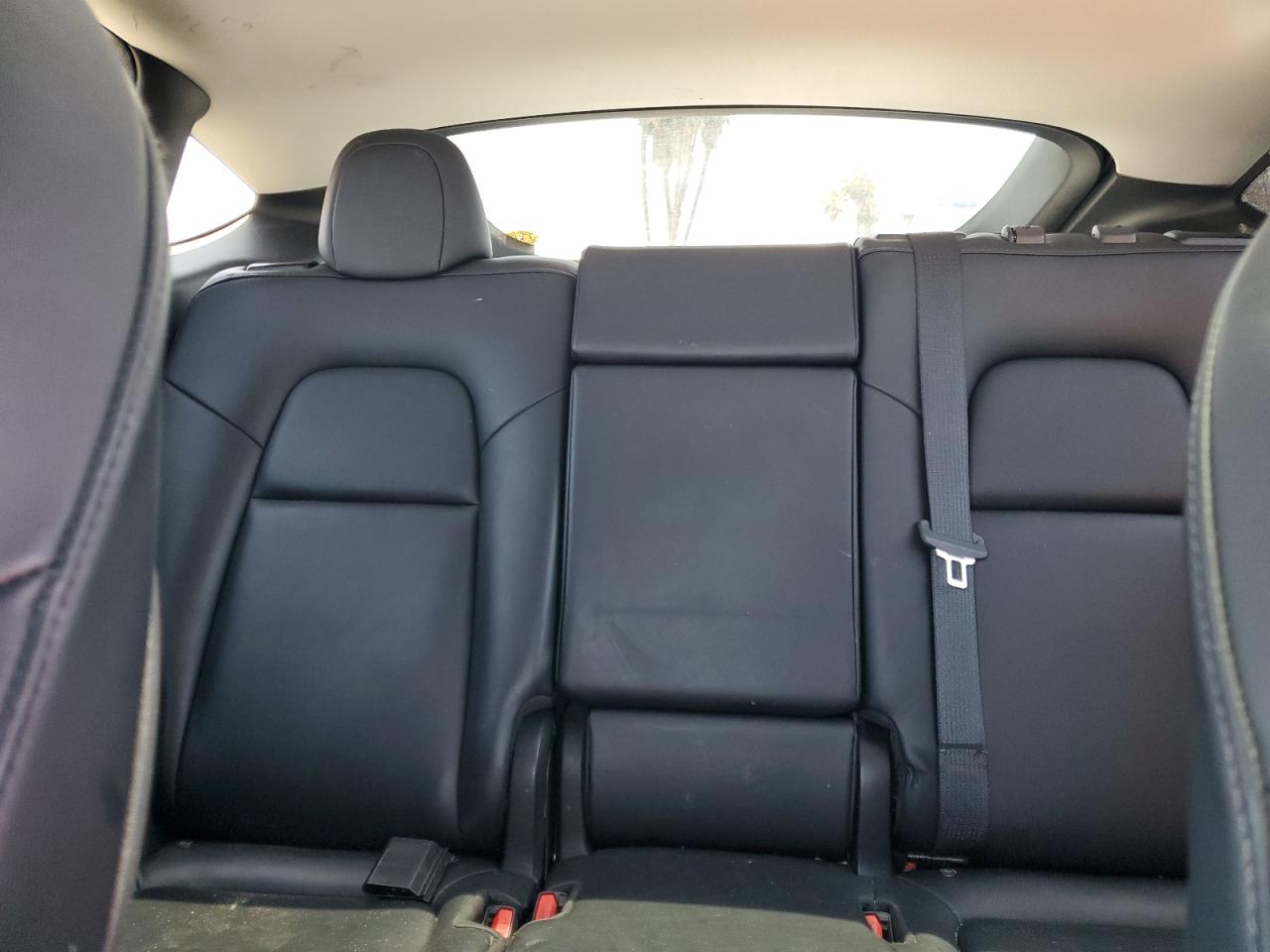 2021 Tesla Model Y VIN: 5YJYGAEE8MF305133 Lot: 63115005