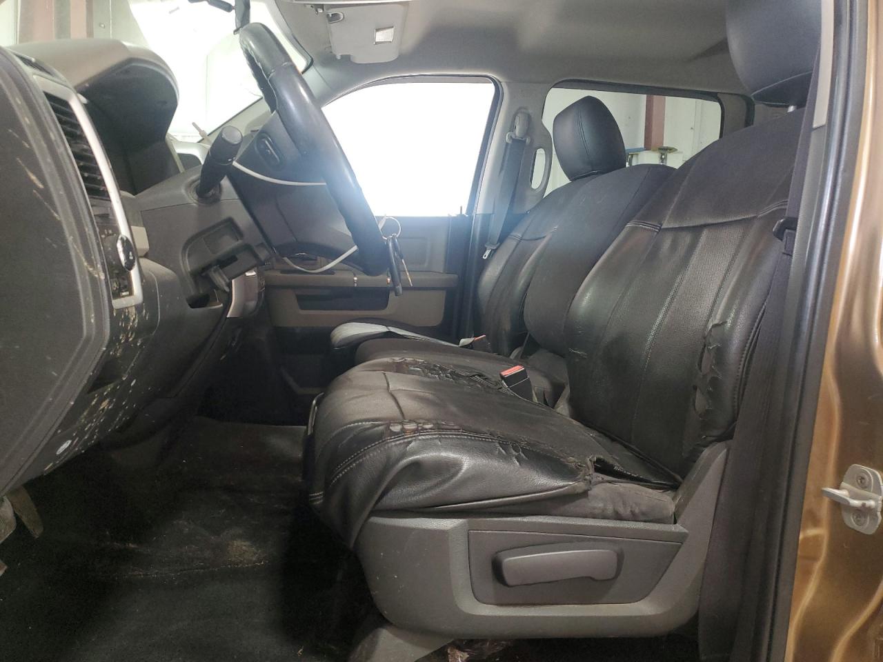 2011 Dodge Ram 1500 VIN: 1D7RV1CT5BS691043 Lot: 62079745