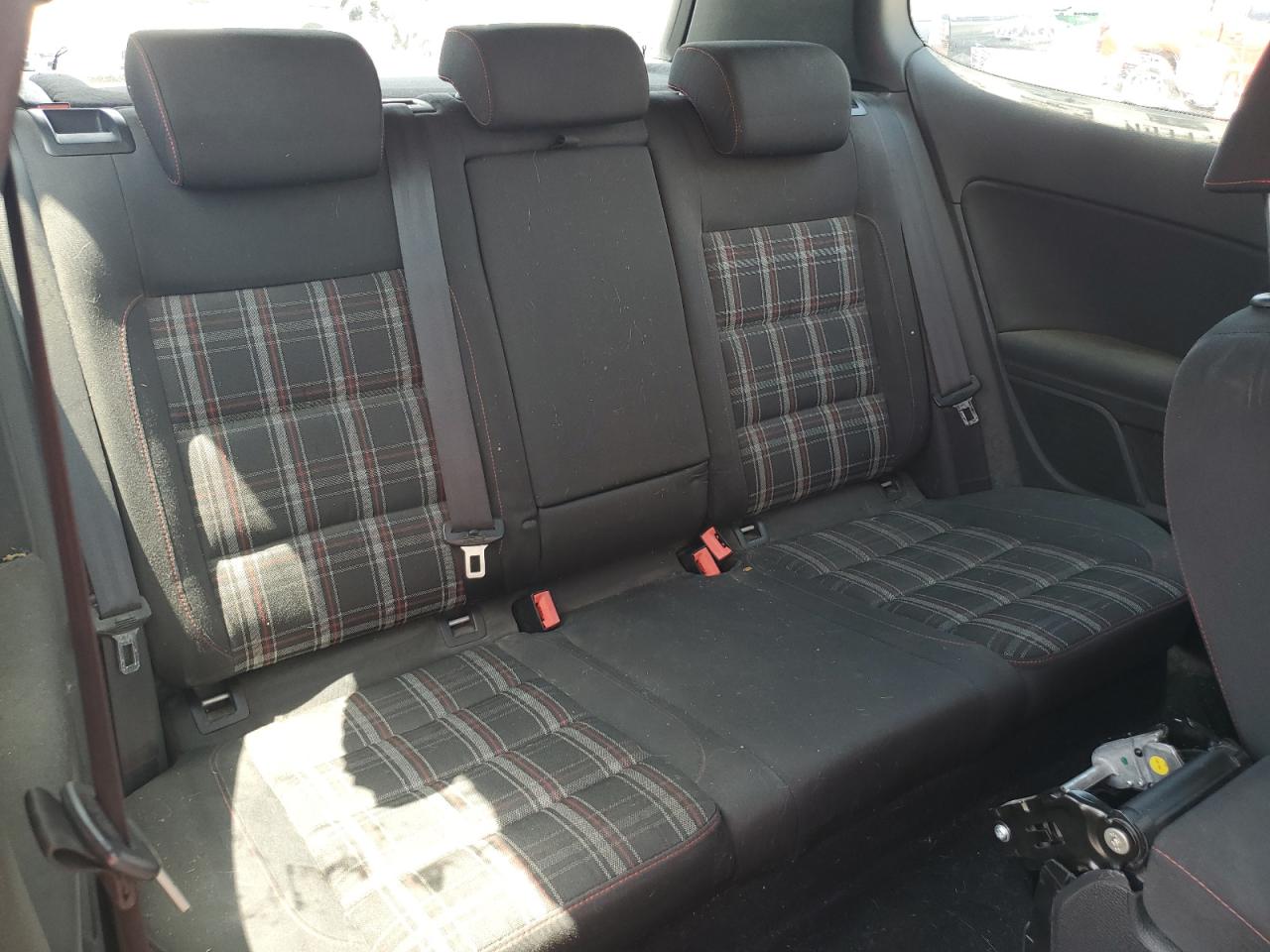 2010 Volkswagen Gti VIN: WVWEV7AJ9AW097057 Lot: 63915655