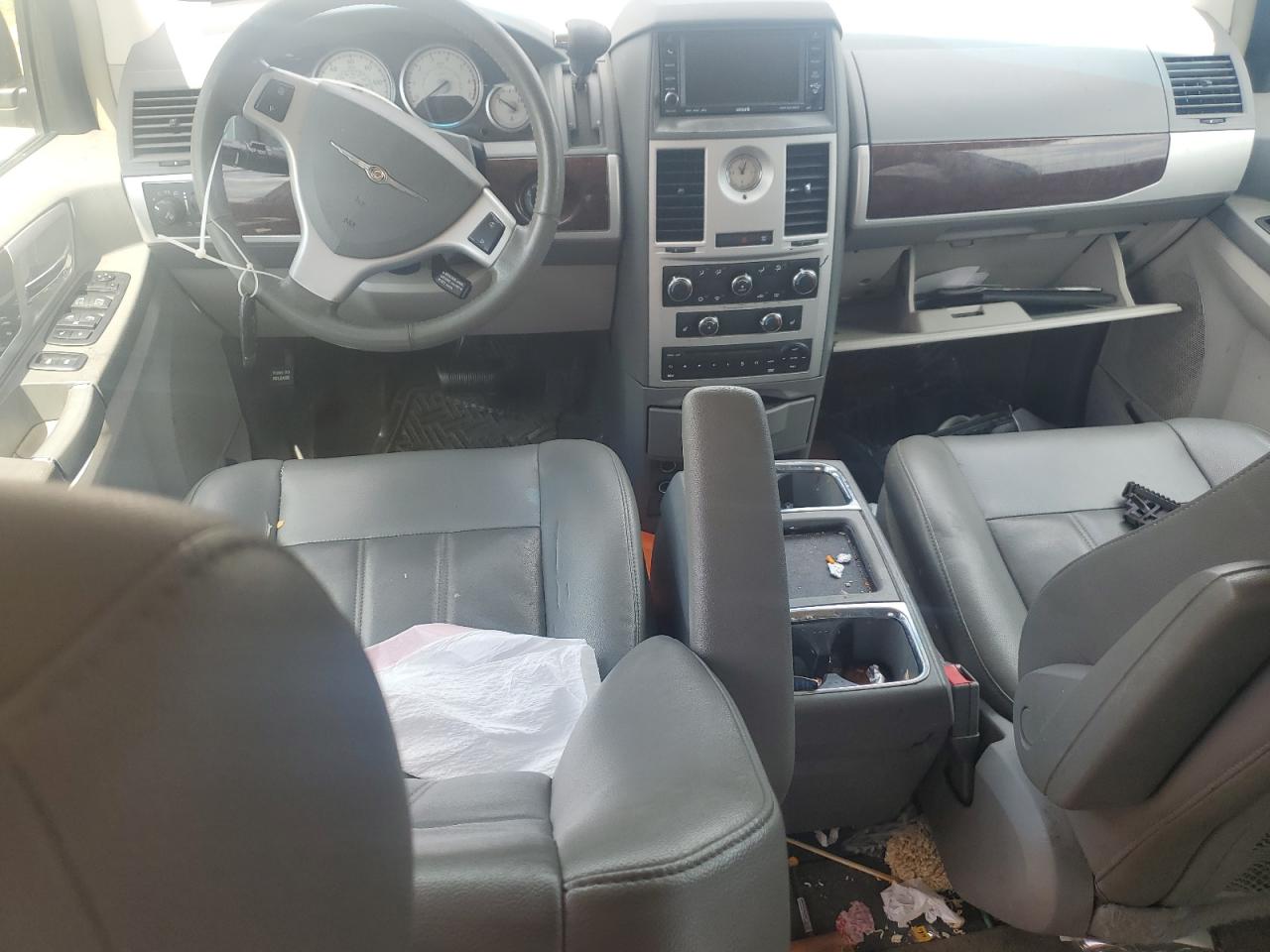 2010 Chrysler Town & Country Touring VIN: 2A4RR5D15AR217879 Lot: 64205795