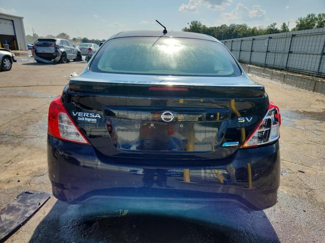 NISSAN VERSA 2015 Czarny
