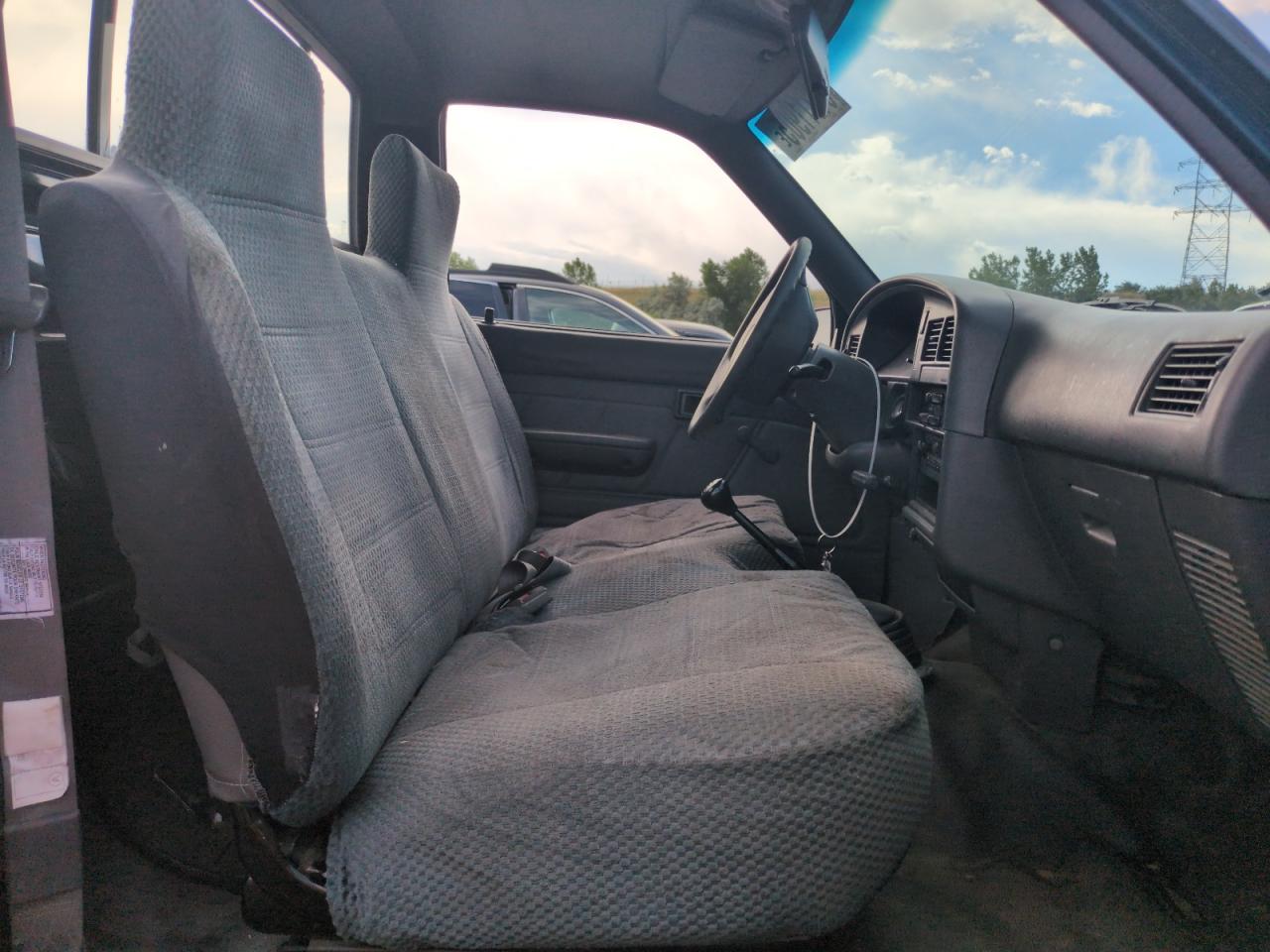 1994 Toyota Pickup 1/2 Ton Short Wheelbase Dx VIN: JT4RN81PXR5174113 Lot: 64211905