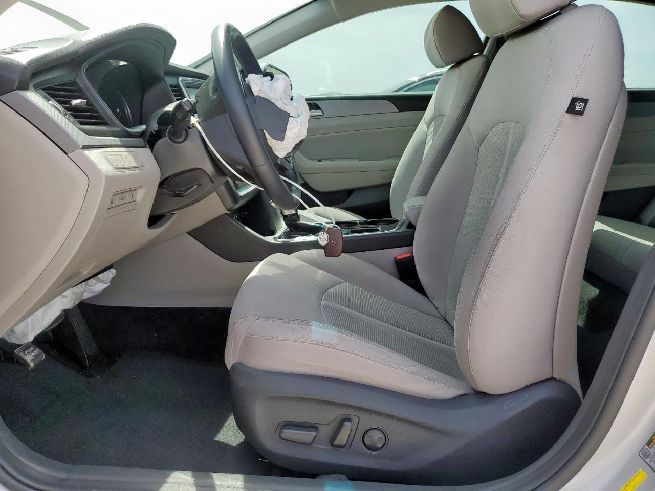 2018 Hyundai Sonata Sport VIN: 5NPE34AF2JH678261 Lot: 65138975