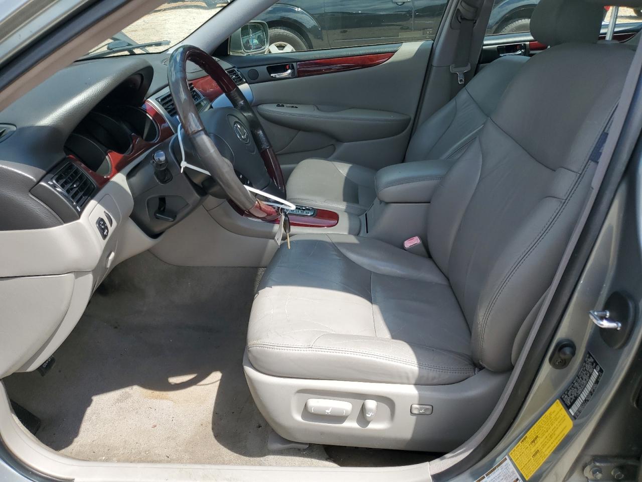 2004 Lexus Es 330 VIN: JTHBA30G445047821 Lot: 62117175