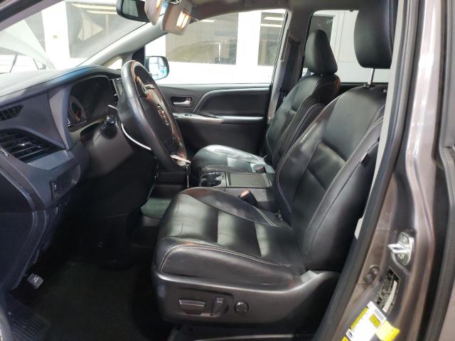  TOYOTA SIENNA 2017 Szary