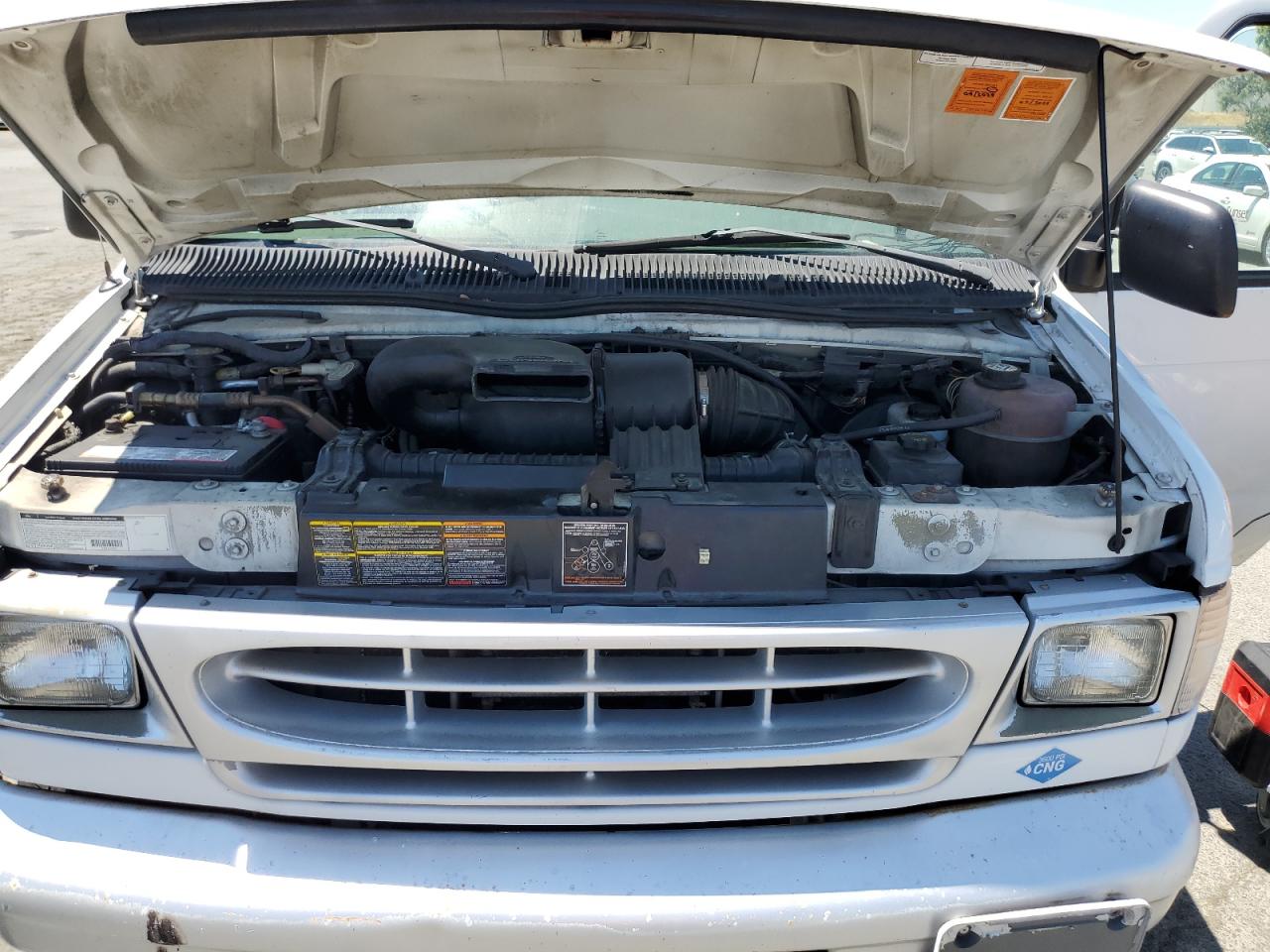2001 Ford Econoline E350 Super Duty Wagon VIN: 1FBSS31M91HB45244 Lot: 64308135