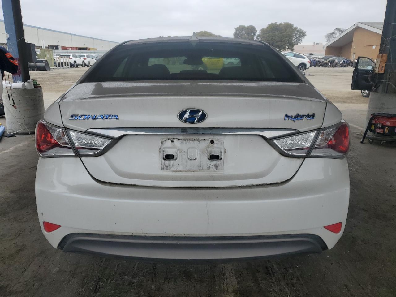 2012 Hyundai Sonata Hybrid VIN: KMHEC4A49CA027147 Lot: 65425435