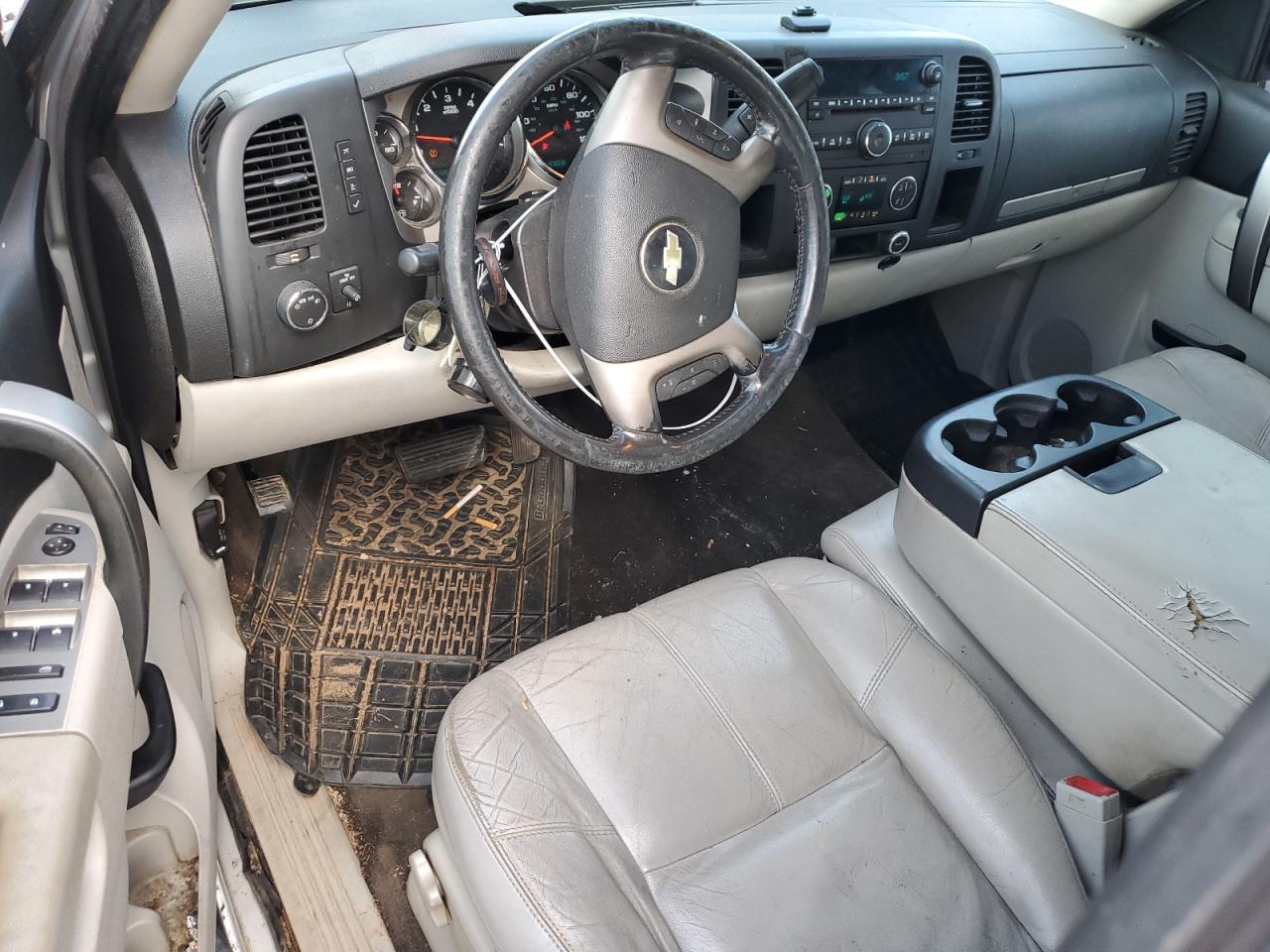2011 Chevrolet Silverado C1500 Lt VIN: 3GCPCSE00BG381096 Lot: 65140005