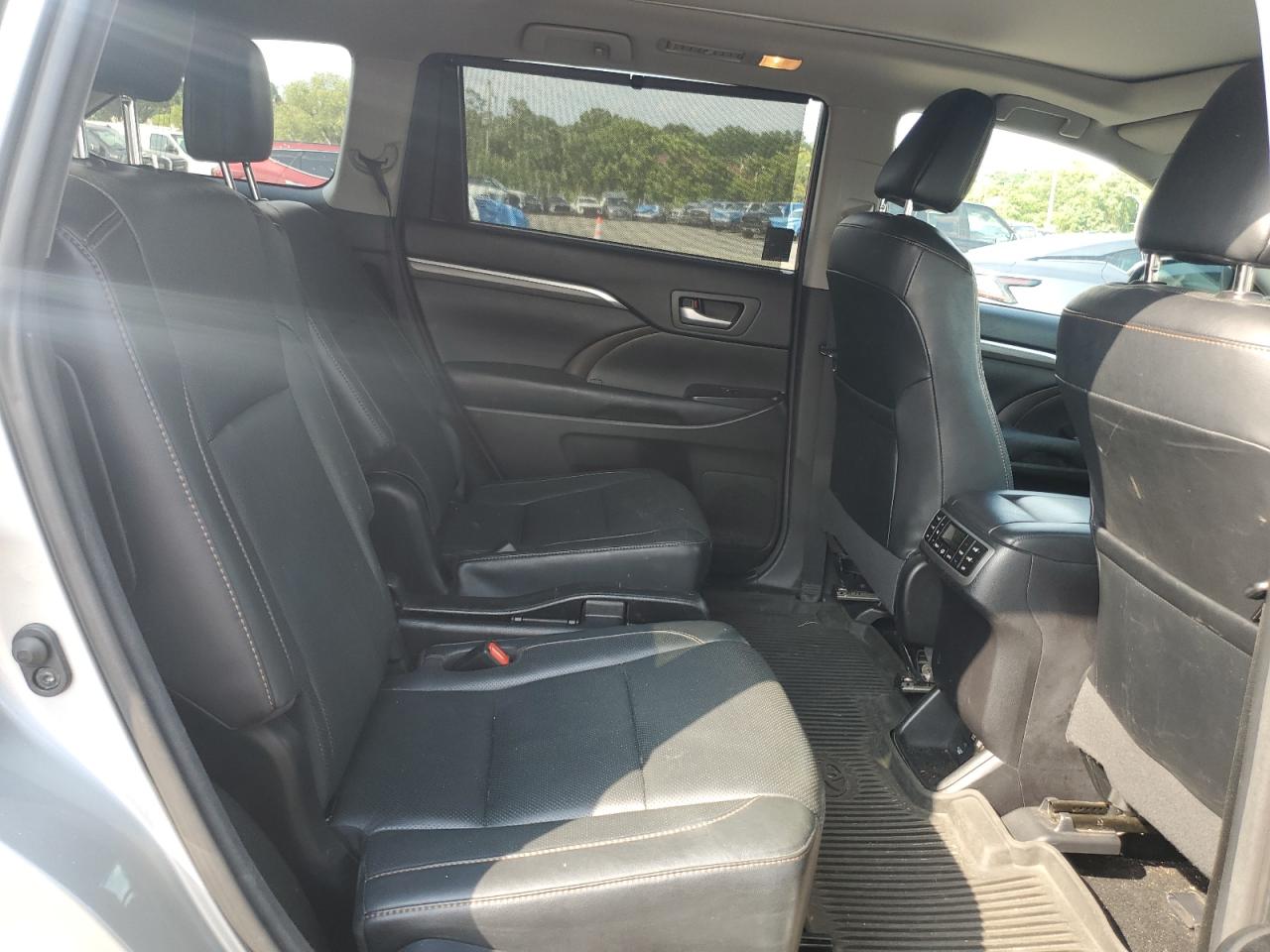 2017 Toyota Highlander Limited VIN: 5TDDZRFHXHS423542 Lot: 63733805