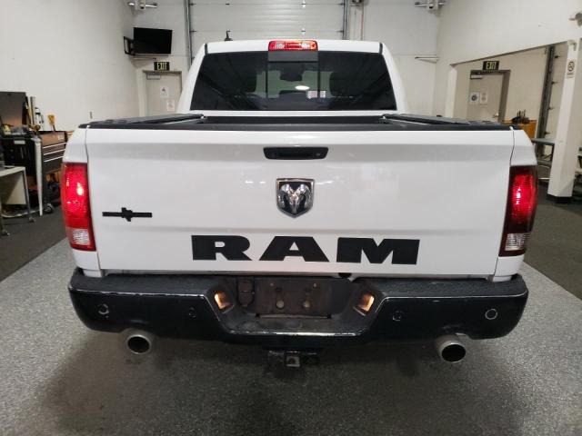 Pickups RAM 1500 2017 Biały