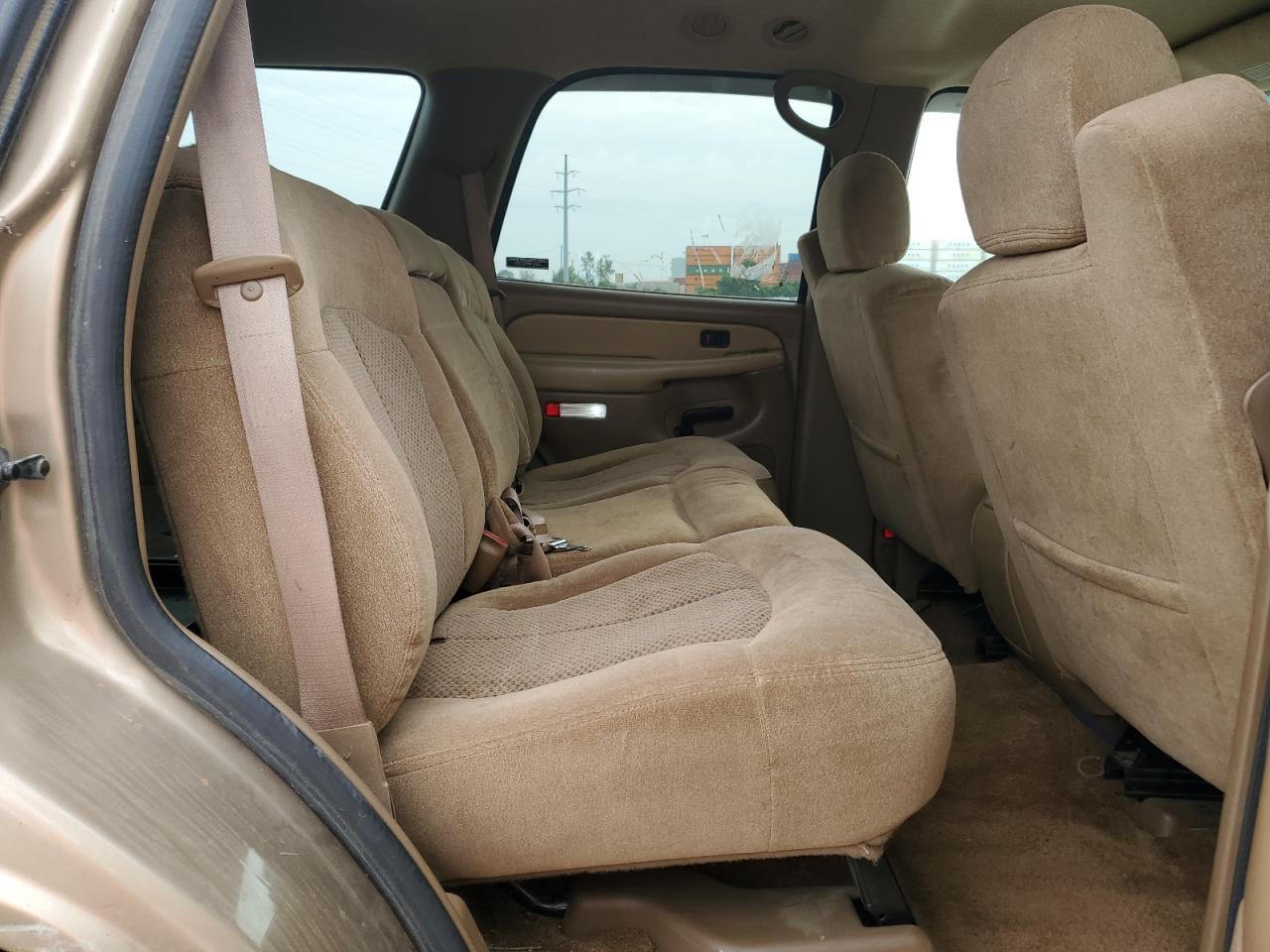 2000 Chevrolet Tahoe K1500 VIN: 1GNEK13T2YJ130774 Lot: 64125235