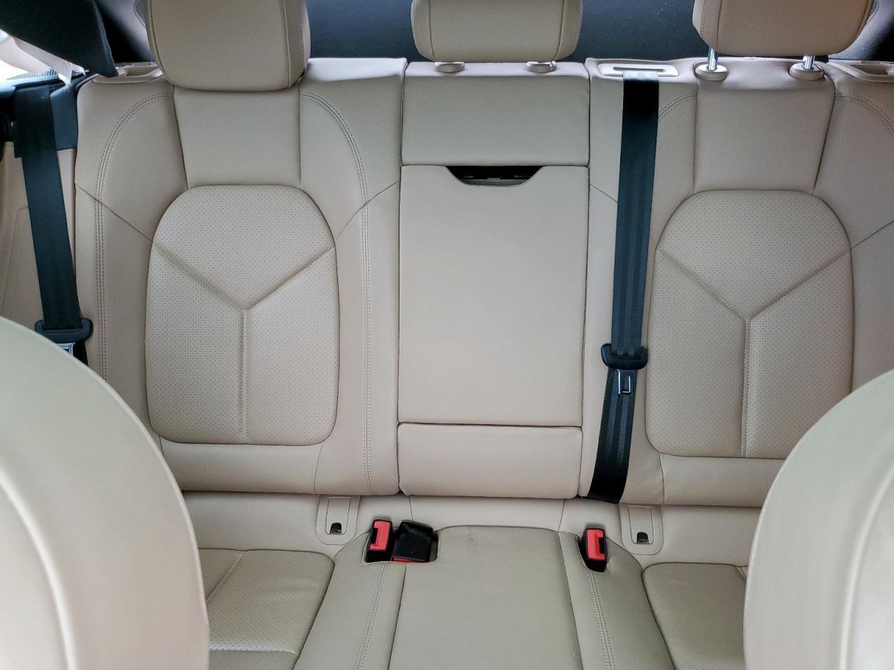 2021 Porsche Macan VIN: WP1AA2A59MLB00818 Lot: 63942625