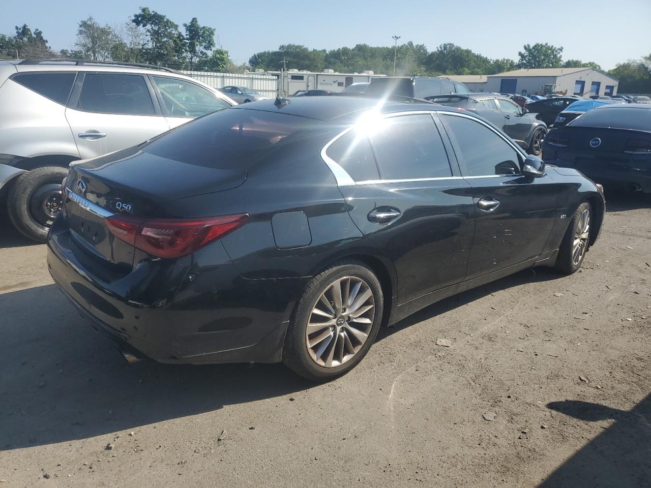 2018 Infiniti Q50 Luxe VIN: JN1EV7AR1JM440786 Lot: 64252275