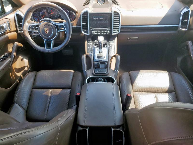 2018 PORSCHE CAYENNE   