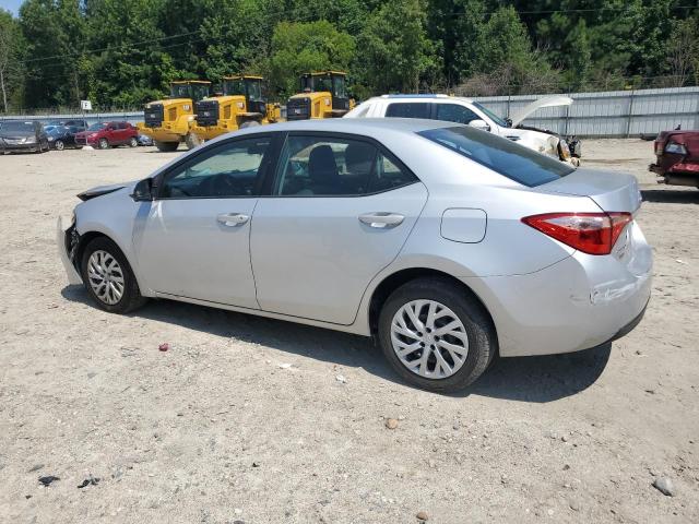 Sedans TOYOTA COROLLA 2017 Srebrny