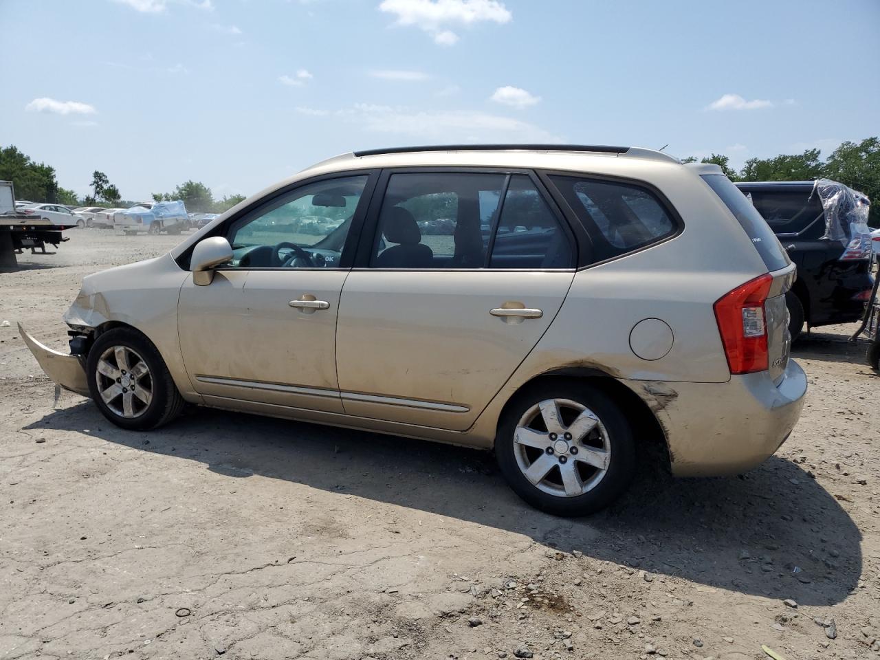 2007 Kia Rondo Base VIN: KNAFG525277036024 Lot: 65280605