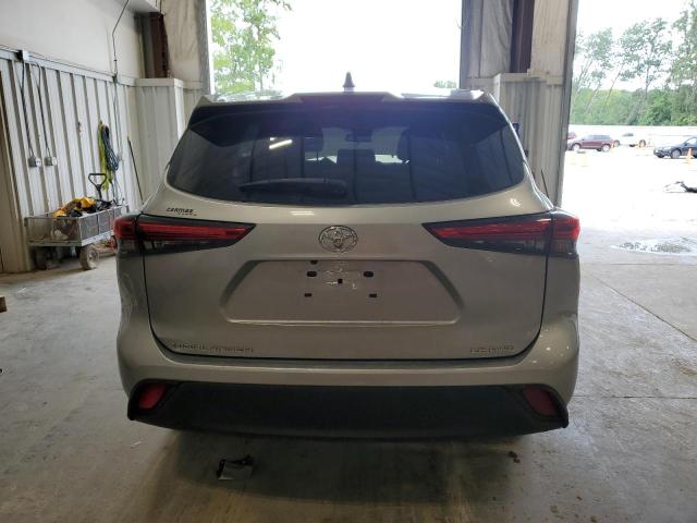  TOYOTA HIGHLANDER 2022 Srebrny