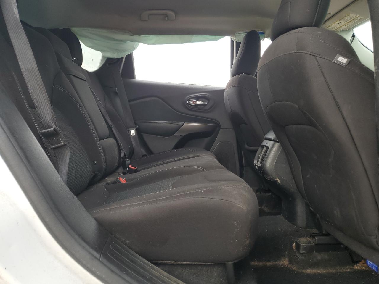 2019 Jeep Cherokee Latitude VIN: 1C4PJMCB6KD376116 Lot: 66916395