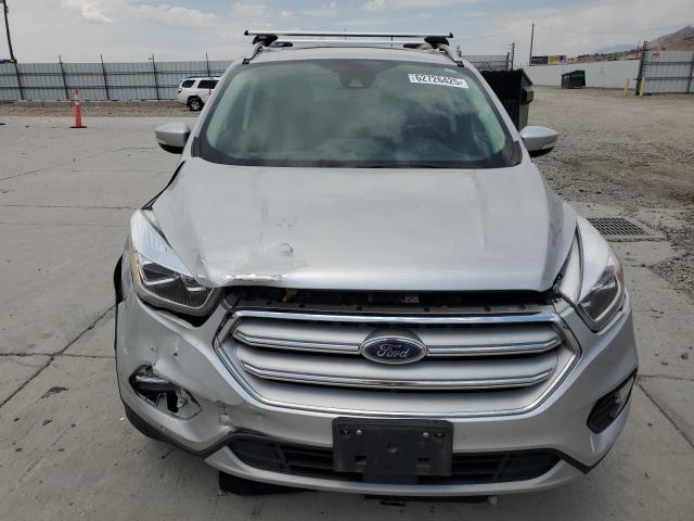  FORD ESCAPE 2019 Srebrny