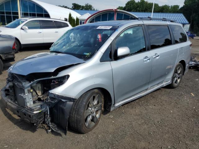  TOYOTA SIENNA 2015 Srebrny
