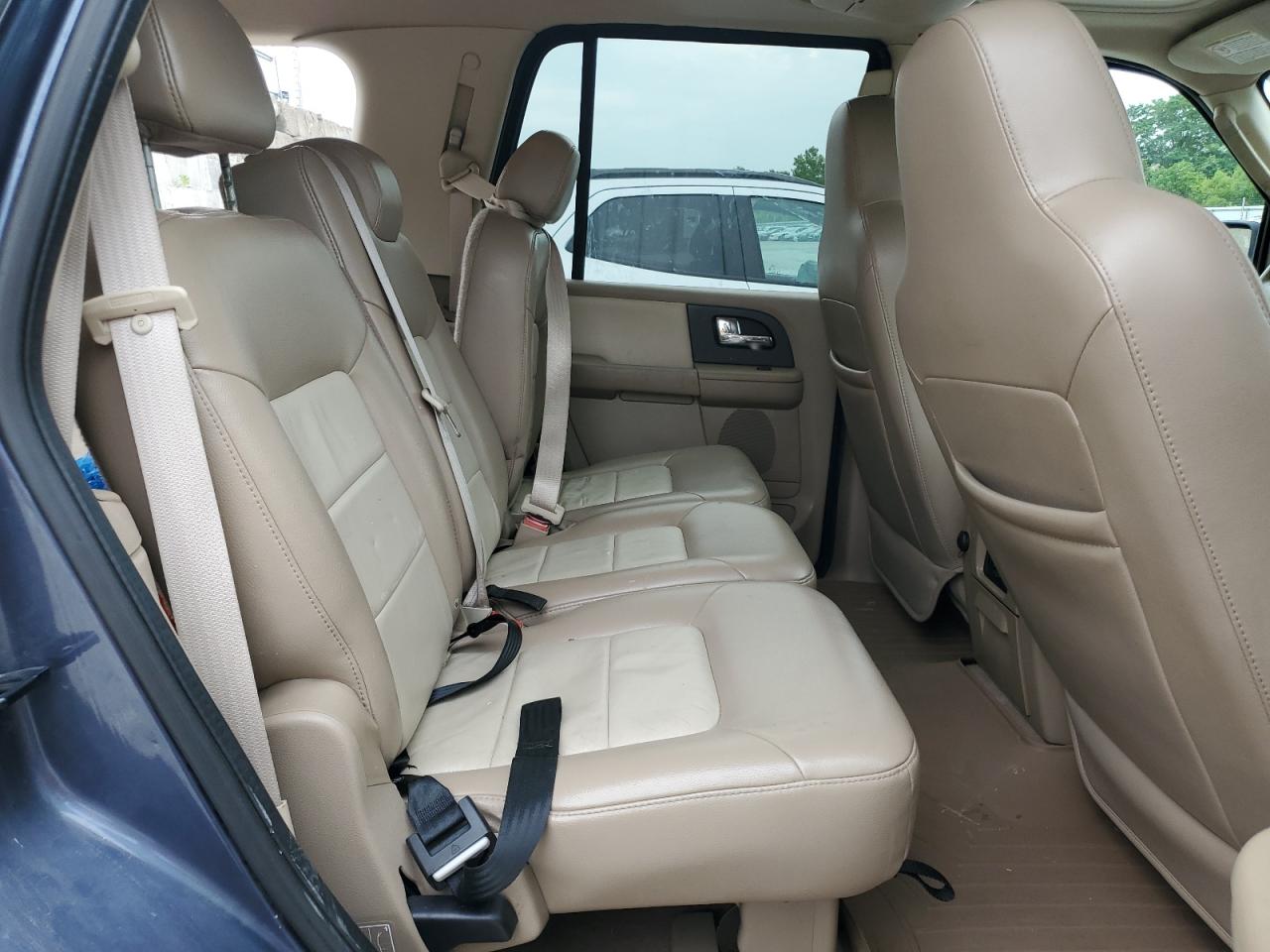 2005 Ford Expedition Eddie Bauer VIN: 1FMFU18555LA75511 Lot: 63407145