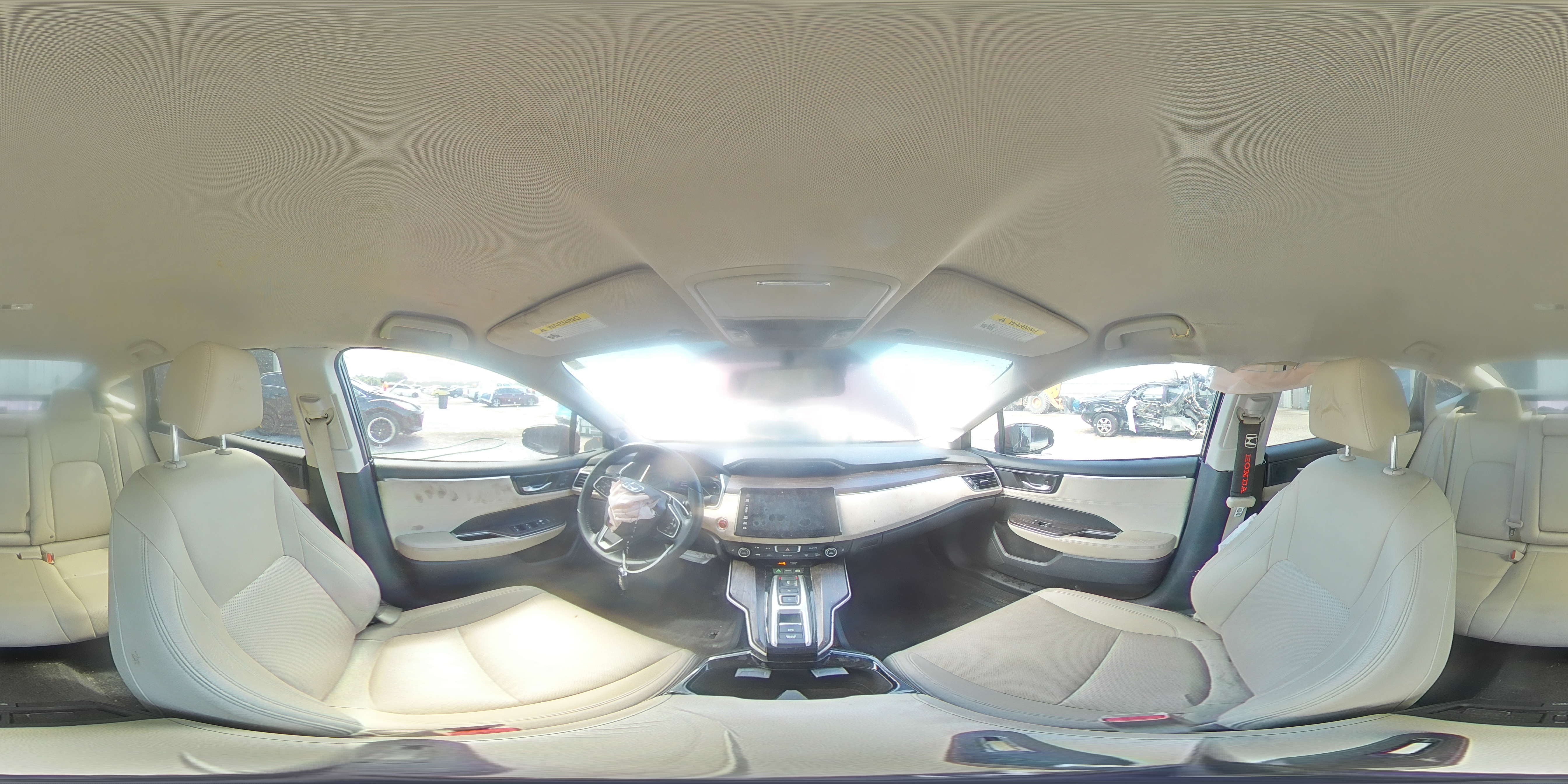 2018 Honda Clarity Touring VIN: JHMZC5F33JC020433 Lot: 66379535