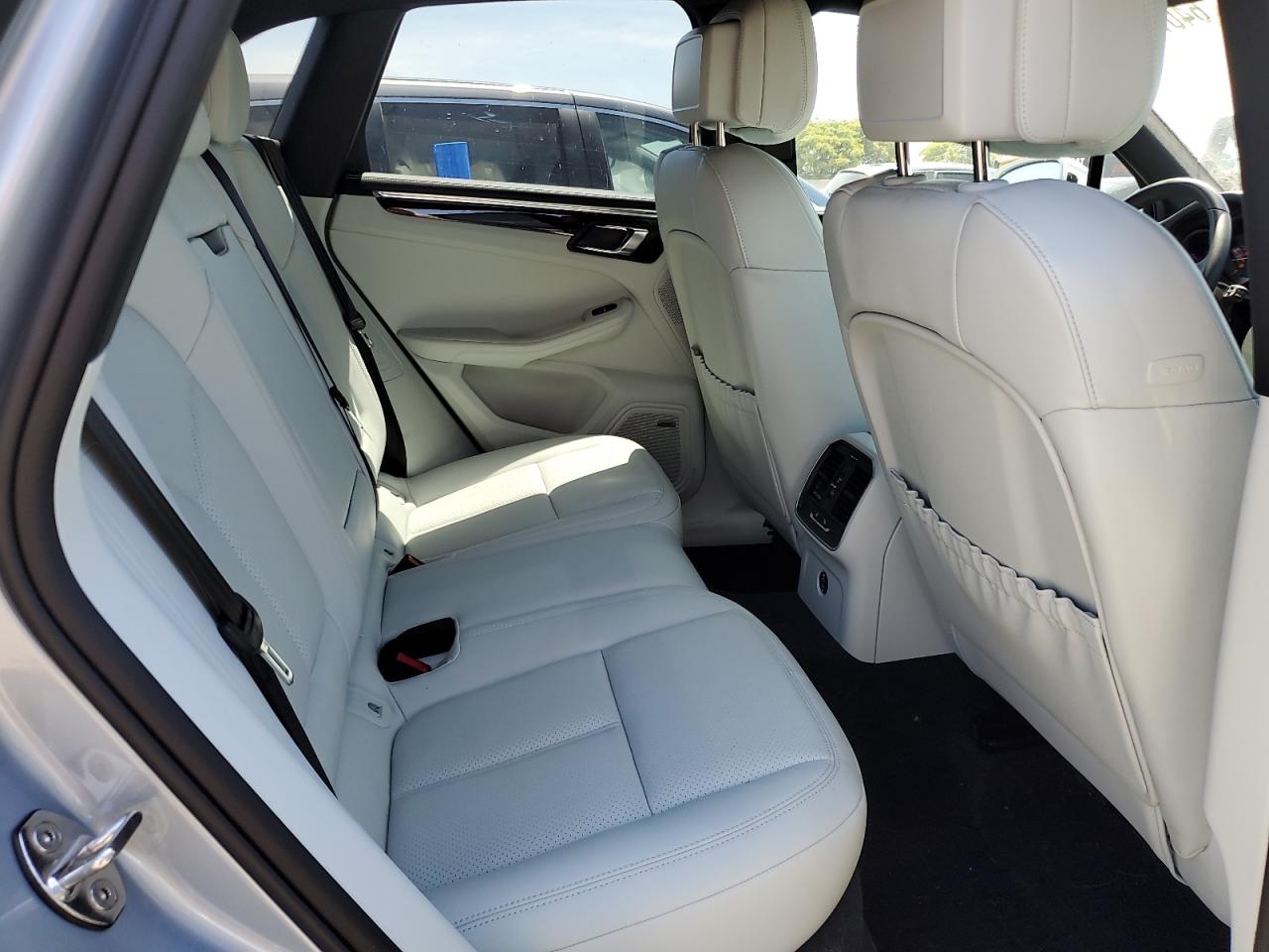 2025 Porsche Macan Base VIN: WP1AA2A58SLB02010 Lot: 64074415
