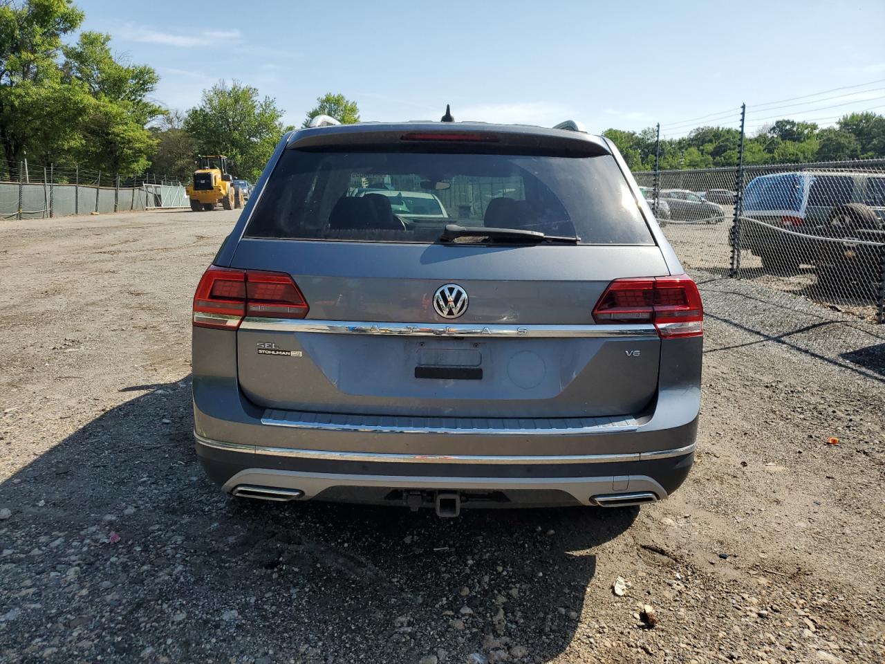 2019 Volkswagen Atlas Sel VIN: 1V2ER2CAXKC587660 Lot: 63250655