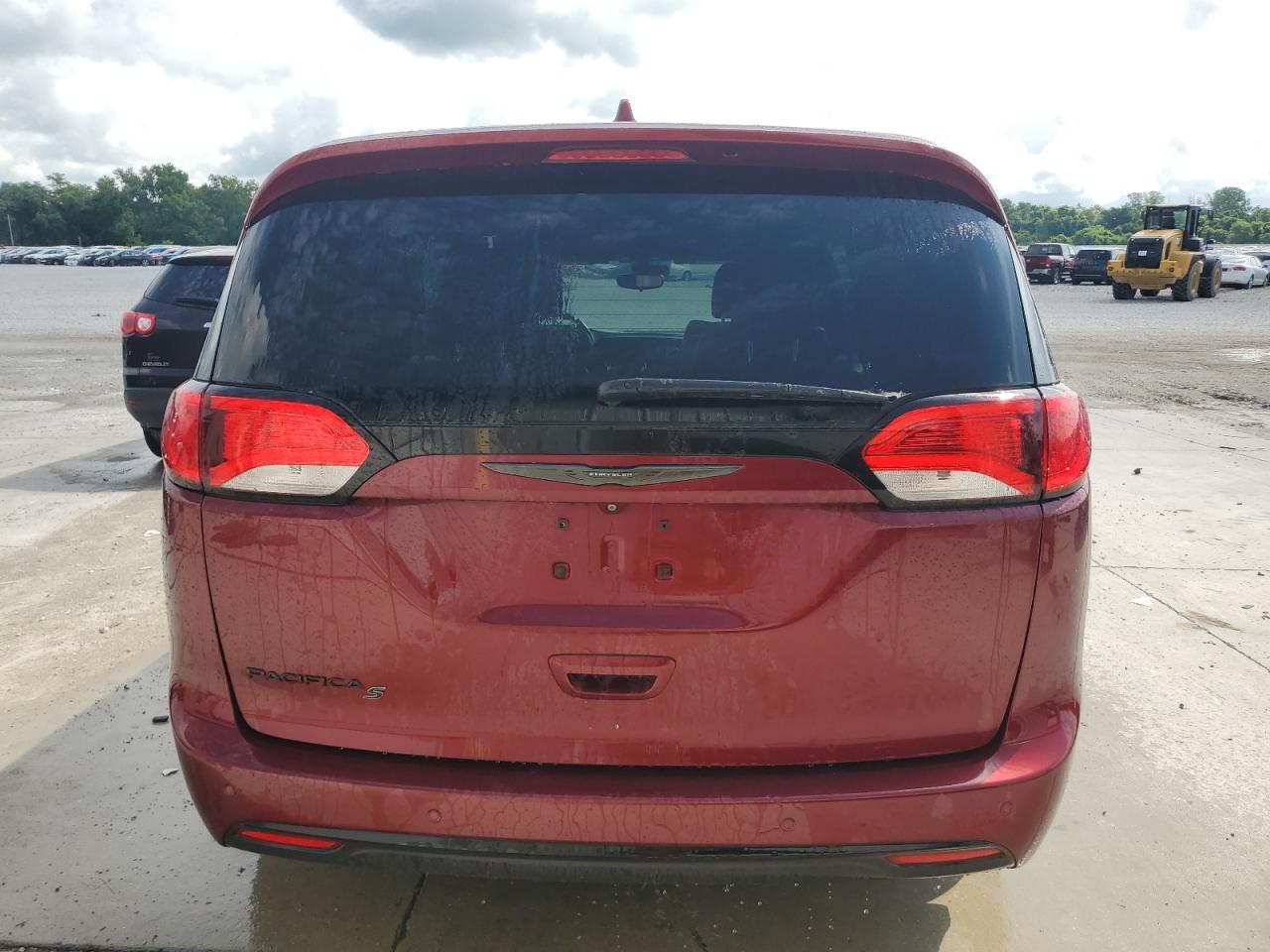 2018 Chrysler Pacifica Touring L VIN: 2C4RC1BG6JR182549 Lot: 63842005