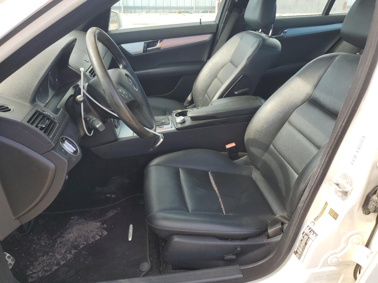 2011 Mercedes-Benz C 300 VIN: WDDGF5EB9BA427099 Lot: 63026935