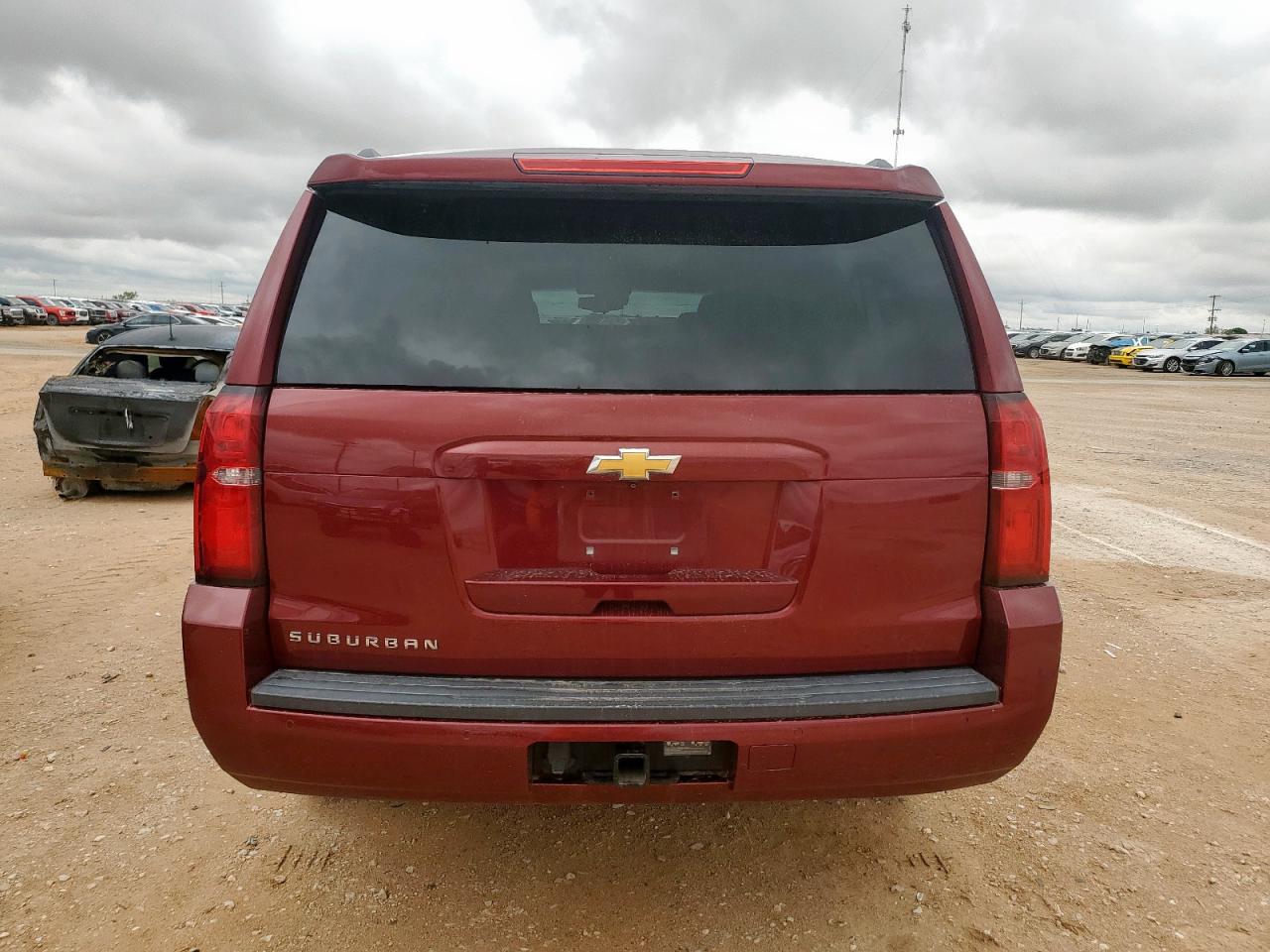 2019 Chevrolet Suburban C1500 Lt VIN: 1GNSCHKC1KR338809 Lot: 62541525