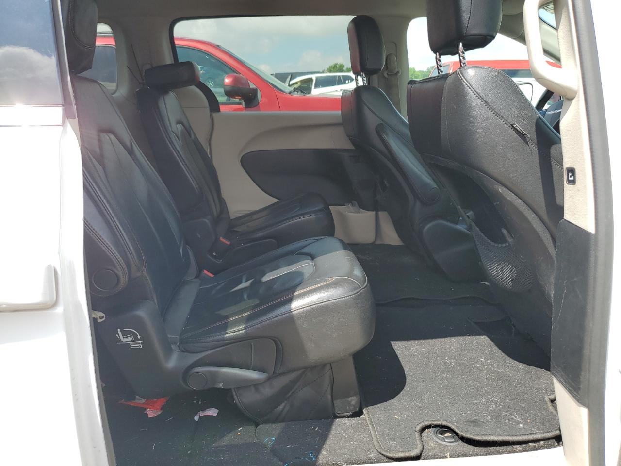 2017 Chrysler Pacifica Touring L VIN: 2C4RC1BG2HR520250 Lot: 63971075