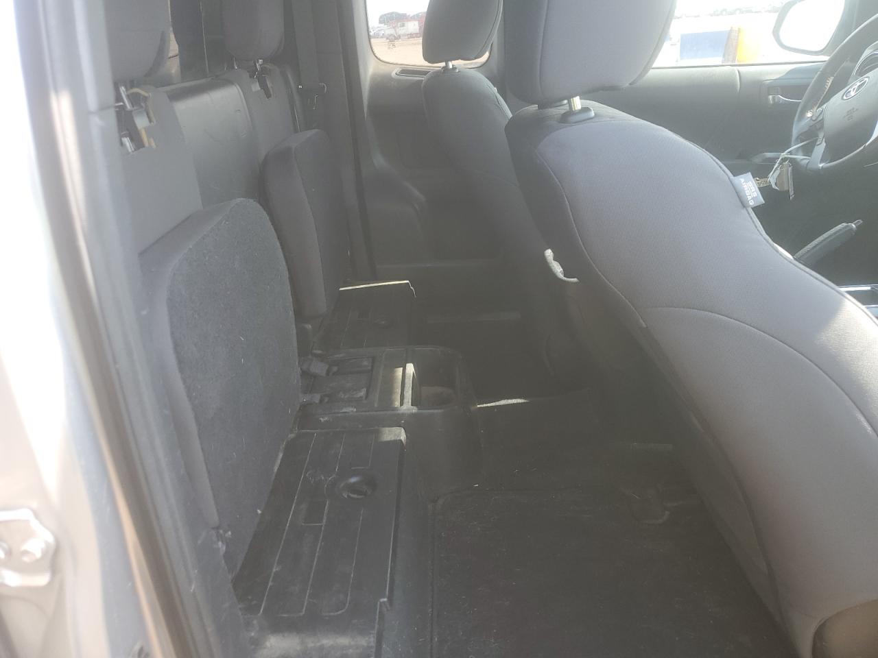 2017 Toyota Tacoma Access Cab VIN: 5TFSZ5AN4HX047041 Lot: 63424145
