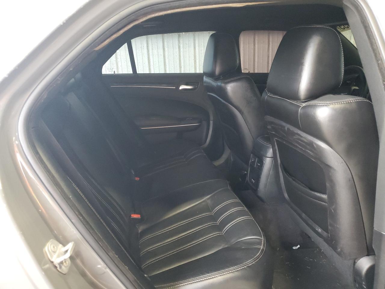 2018 Chrysler 300 S VIN: 2C3CCABTXJH223004 Lot: 65129955