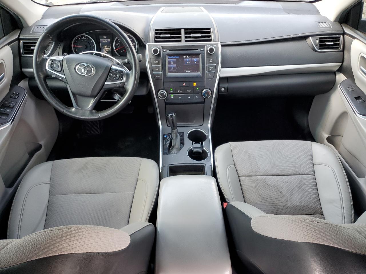 2016 Toyota Camry Le VIN: 4T1BF1FK3GU579585 Lot: 62943255