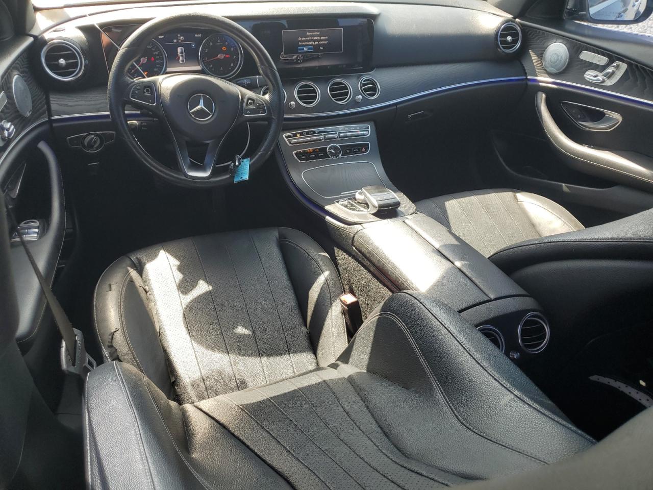 2018 Mercedes-Benz E 300 VIN: WDDZF4JB8JA302599 Lot: 64134055