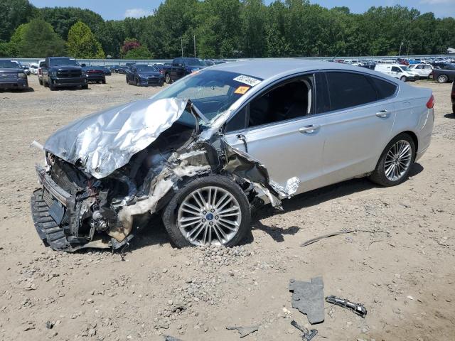 Sedans FORD FUSION 2013 Srebrny