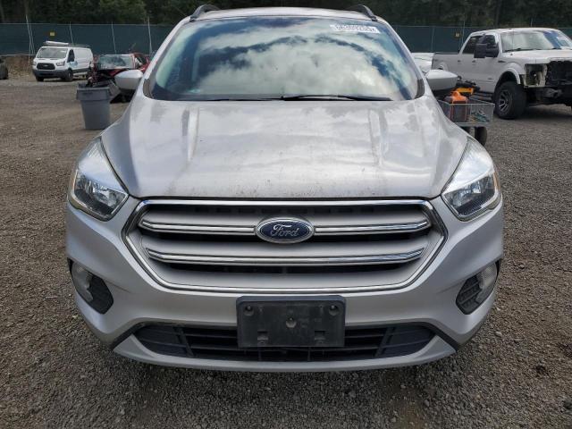  FORD ESCAPE 2018 Srebrny