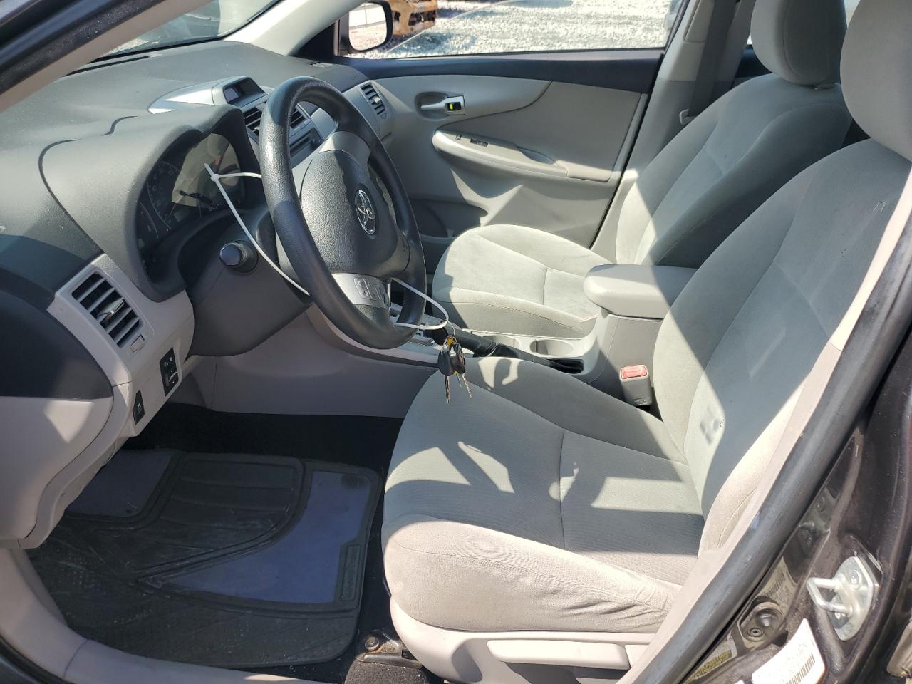 5yfbu4ee9dp101199 5YFBU4EE9DP101199 2013 Toyota Corolla Base