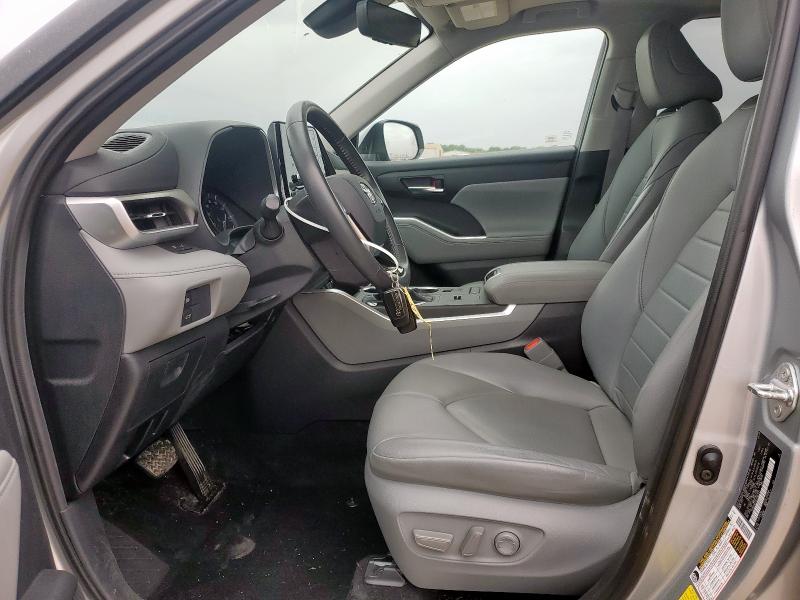  TOYOTA HIGHLANDER 2020 Srebrny