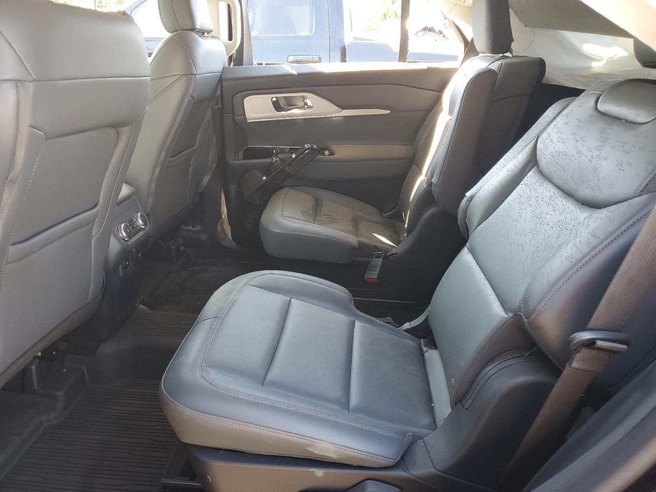 2025 Ford Explorer Active VIN: 1FMUK8DH7SGB18921 Lot: 64944915