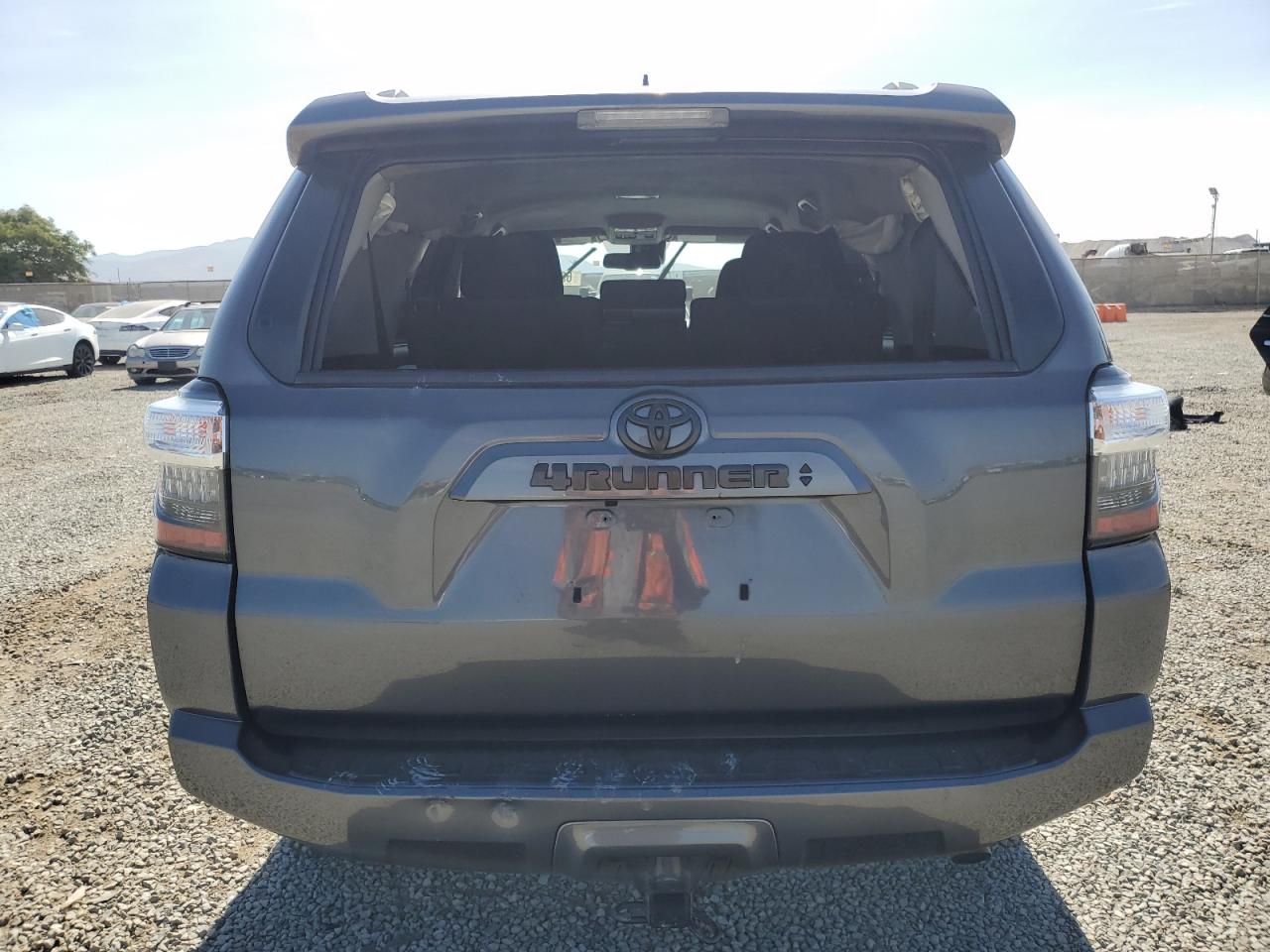 2022 Toyota 4Runner Sr5 VIN: JTEEU5JR7N5263192 Lot: 63942485