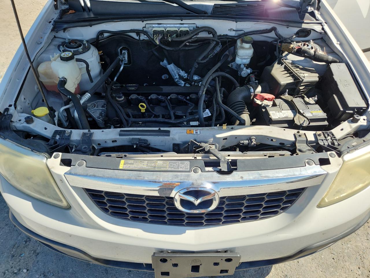 2011 Mazda Tribute I VIN: 4F2CY0C78BKM07277 Lot: 64648405